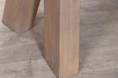 limed-oak-wooden-legs-close-up